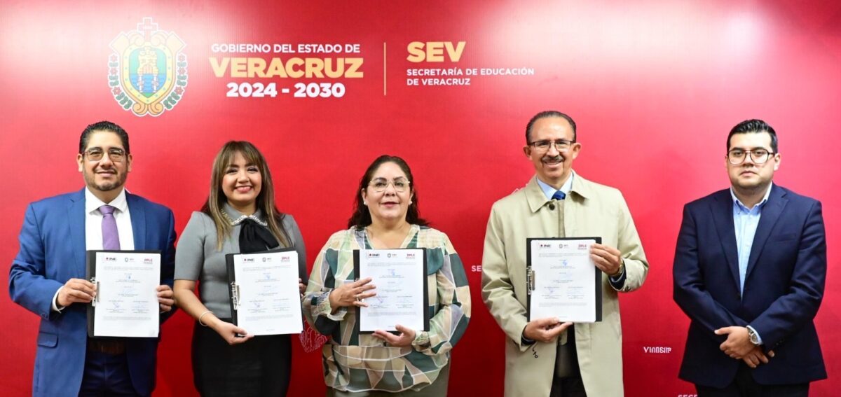 INE y OPLE Veracruz firman convenio de colaboración con la Secretaría ...
